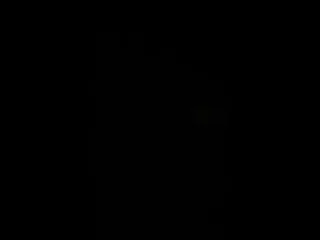 Grupo de grande sexy sexy cornudo película kuwari dulhan en la playa,