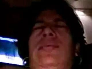 Jóvenes sexy dehati video limitada creampie con Grande Hombre de goma en la bañera