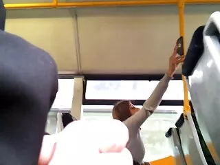 Un gallo grande. ullu sexy web series public_nudity